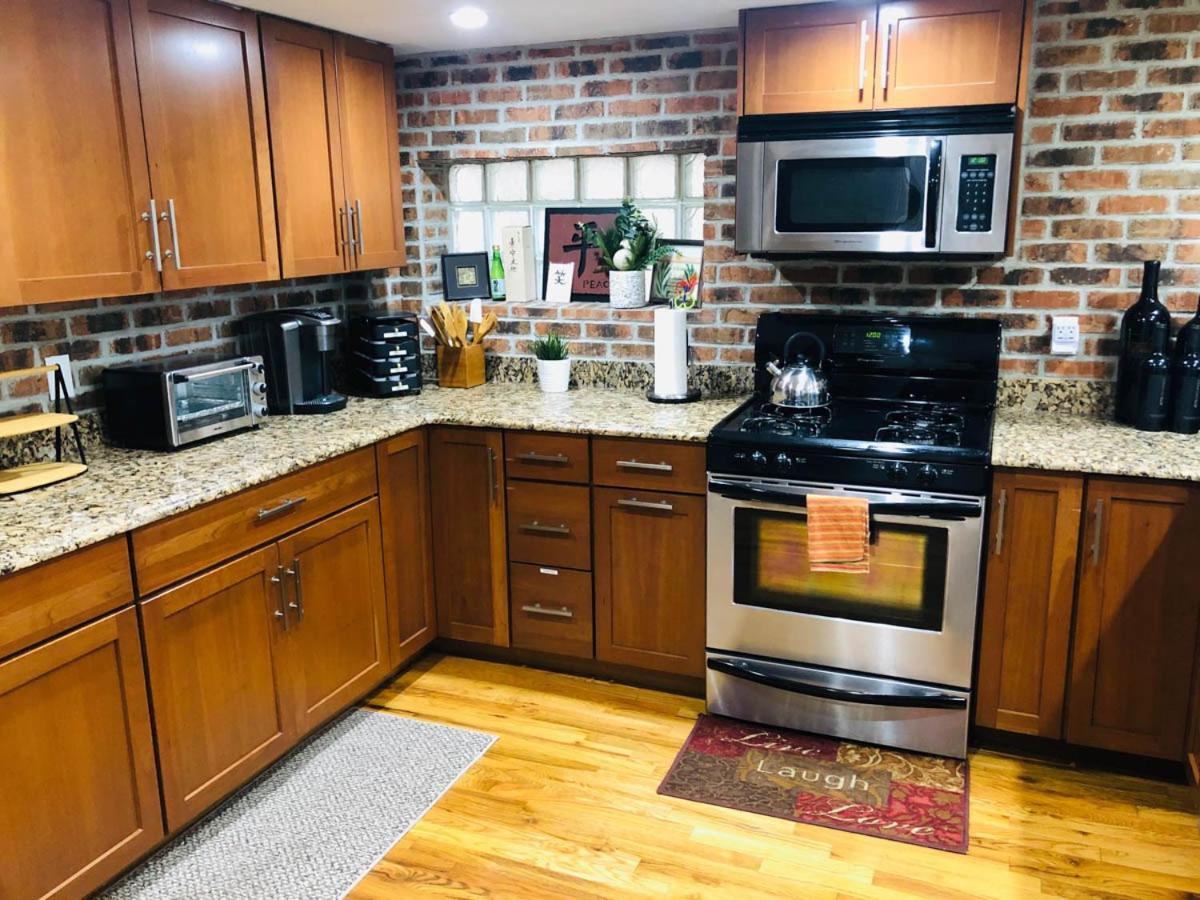 Updated Amazing Bi -Level Condo Minutes From Water Views Of New York City North Bergen Exterior foto